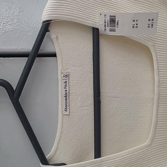 Abercrombie &Fitch off white bodysuit - Picture 3 of 3